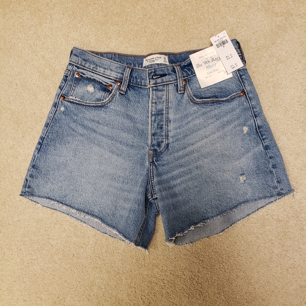Brand New Size 28 (6) Abercrombie jean shorts